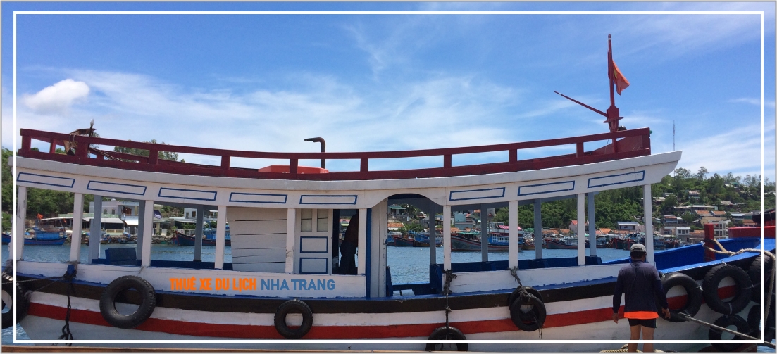 thue-xe-nha-trang-tau-go-tham-quan-vinh-nha-trang image thue-xe-nha-trang-tau-go-tham-quan-vinh-nha-trang Tàu Gỗ & Cao tốc